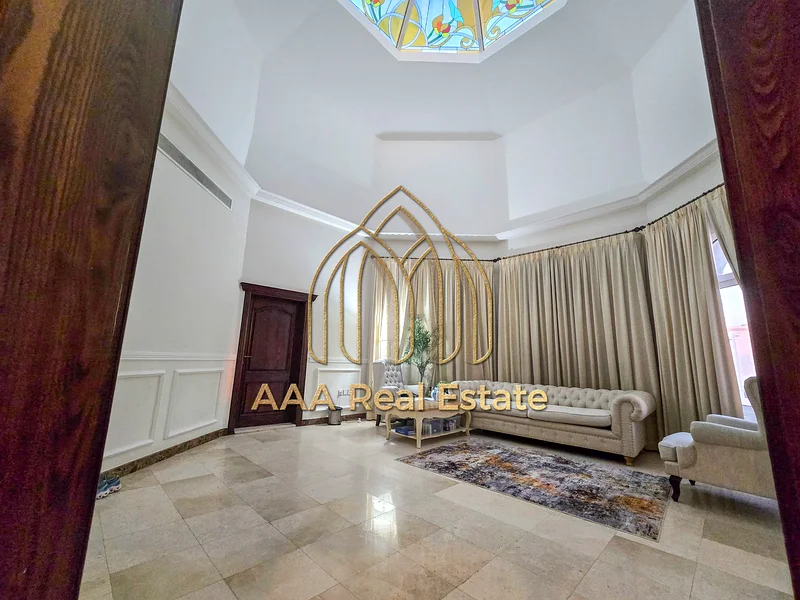 FURNISHED LUXURY | PRIME LOCATION| SERVICE BLOCK63743312247683112