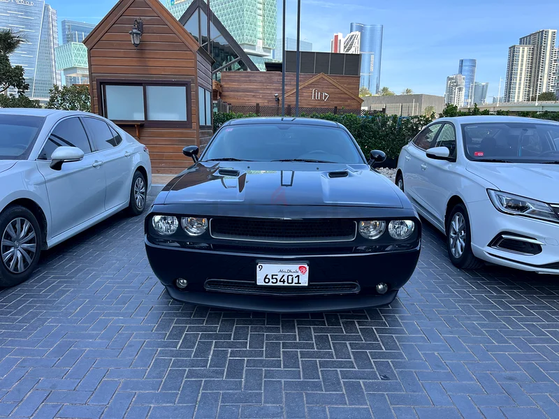 Dodge challenger 2014 with service history63490271867907114