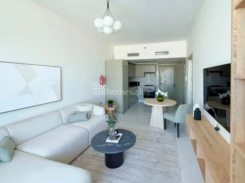 Exclusive Fully Furnished | On SZR | 4 Years PHPP63938439970562113
