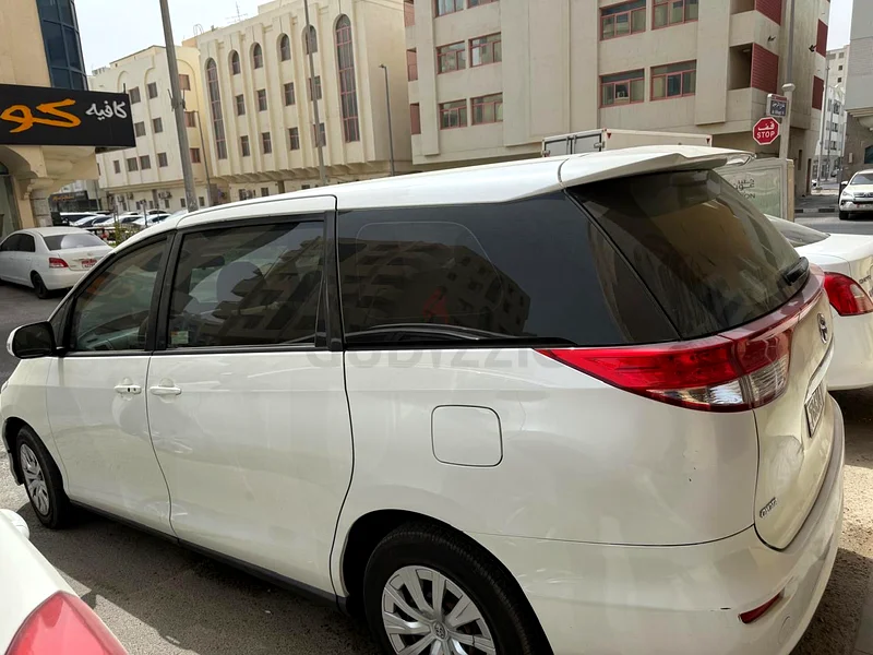 تويوتا بريفيا موديل 201563484315501442112