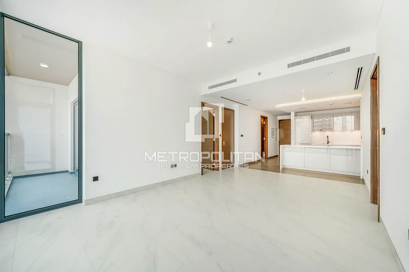 Lagoon View | Spacious Layout | Multiple Units64017968463491111