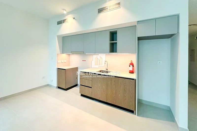 Burj Khalifa View | Prime Location | Stylish64026863223554114