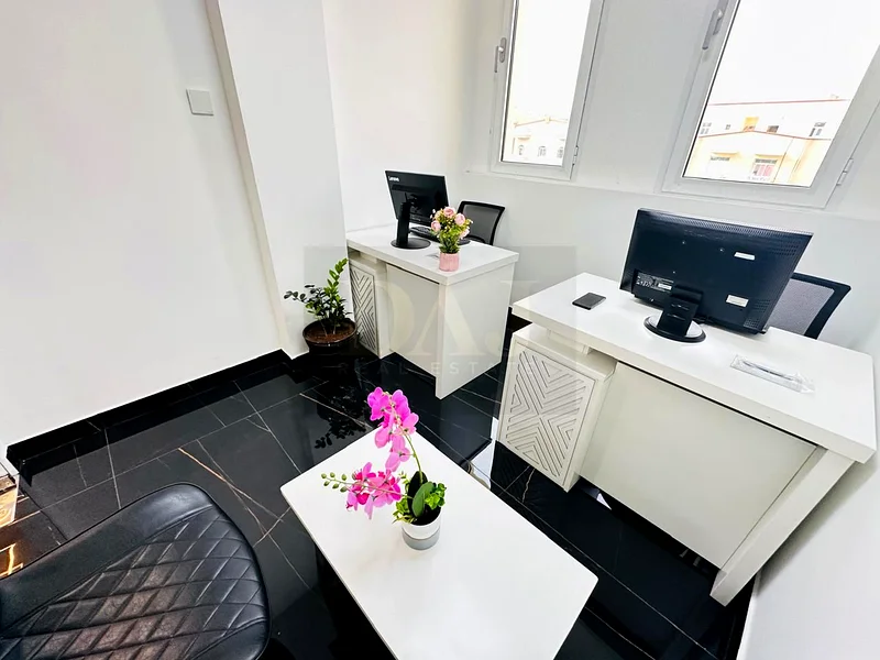 Fully Furnished office with Bank account assistance | Free Amenities63620023676417114