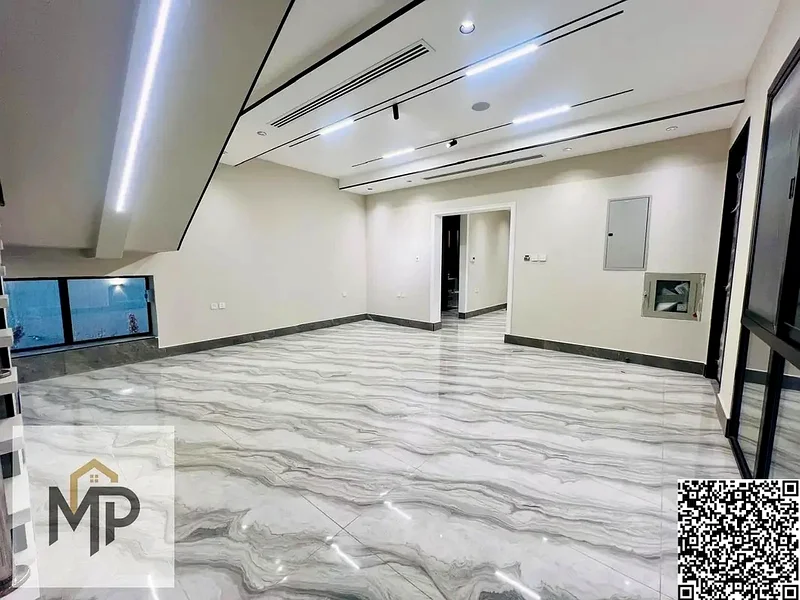 فرصة رائعة لامتلاك فيلا فاخرة تقع في قلب منطقة البحية المميزة بسعر جذاب، بما في ذلك الكهرباء والمياه و63885451799939113