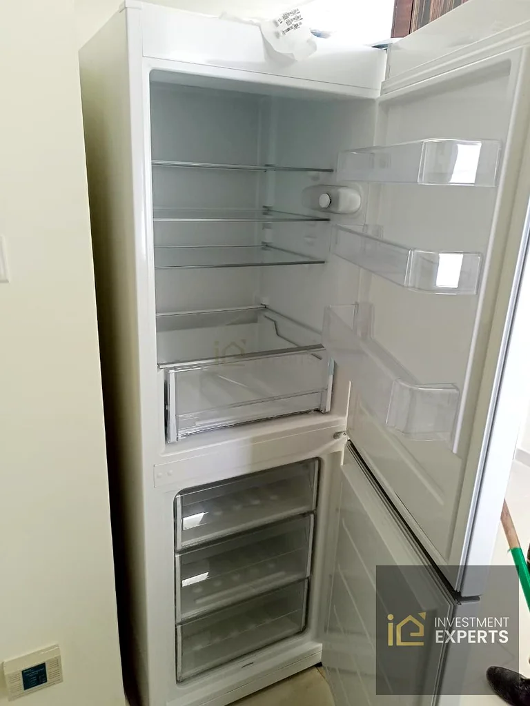 🏠 Unfurnished 1-Bedroom Apartment for Rent in Carson Tower, DAMAC Hills63494740164865112