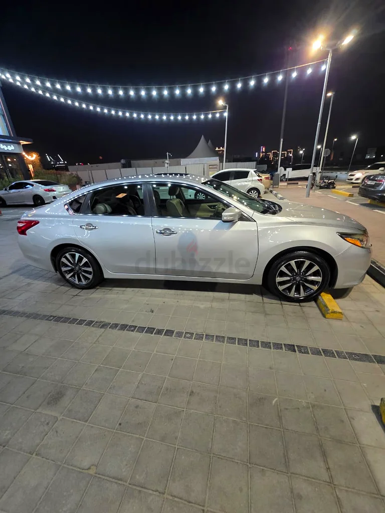 Nissan Altima 2017 2.5 SL Full Options with FSH at Al Rostamani - Great Condition63487983037571113