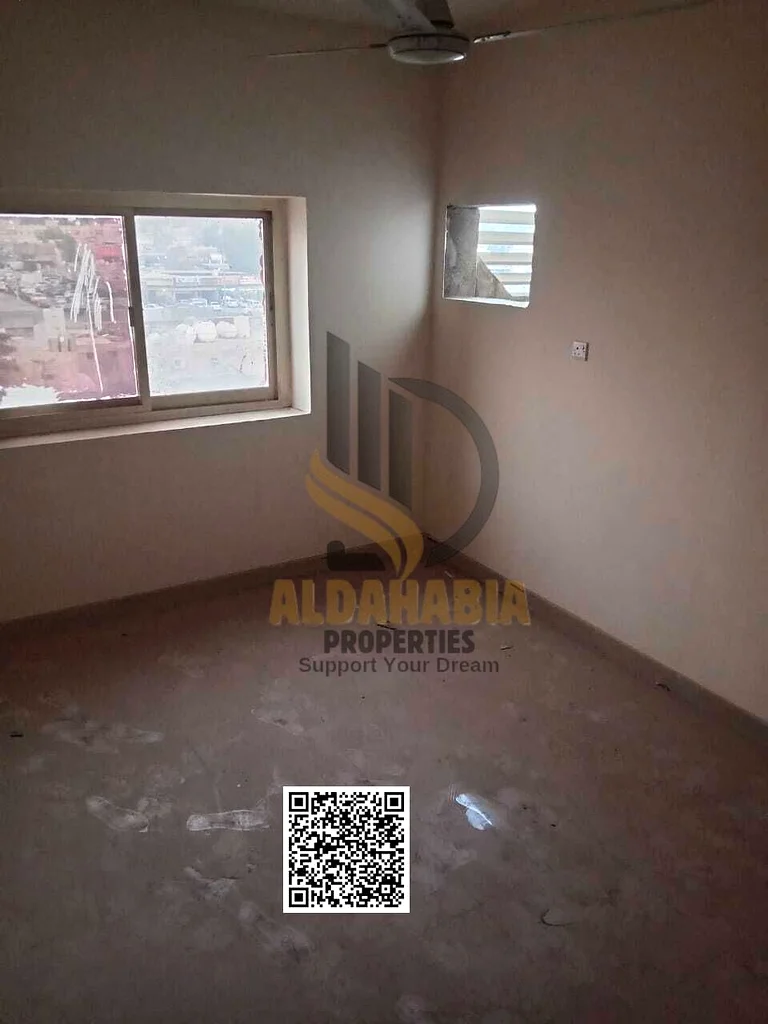 📍 موقع ممتاز: شقة للإيجار في موقع استراتيجي في منطقة العجمان الصناعية، تقع على الشارع الثاني من شارع الاتحاد، مما يوفر سهولة الوصول63809391825411114