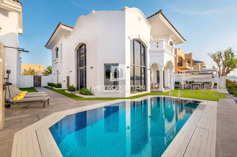 مفروشة بالكامل | فيلا نخيل | جاهزة للانتقال63654982428931110