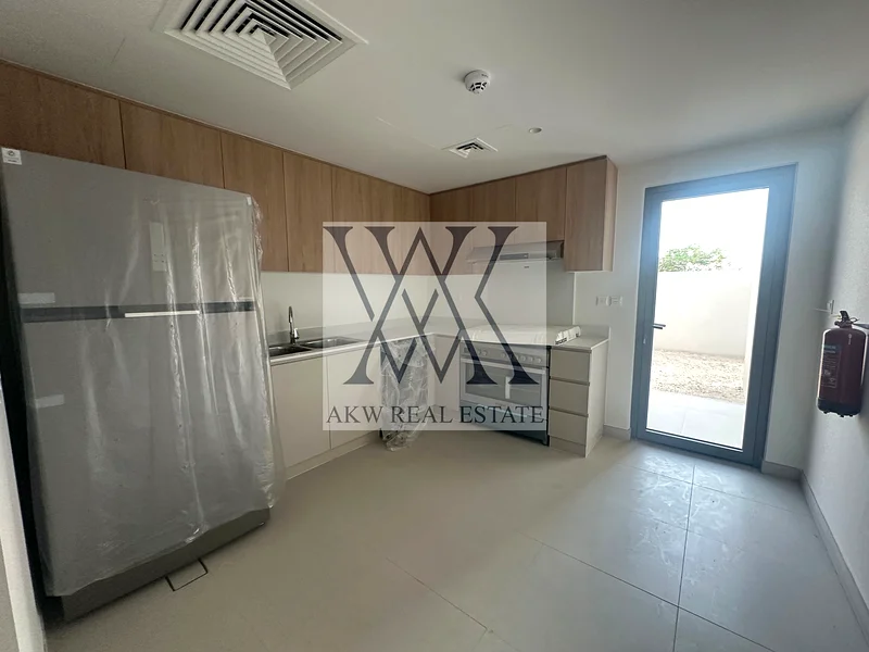Single Row | Brand New | Genuine Listing63751304064386112