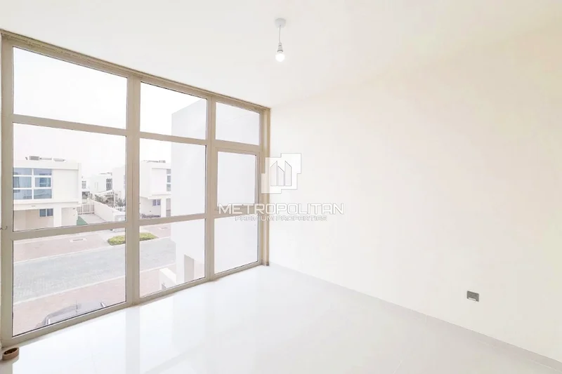 Single Row I Rented I Desert View | Prime Location64003482014211114