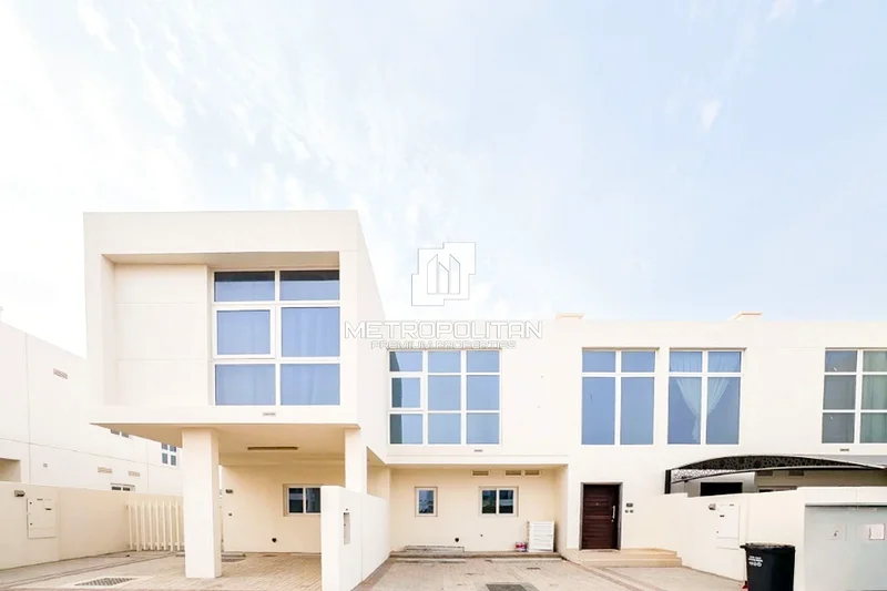 Single Row I Rented I Desert View | Prime Location64003482014211110