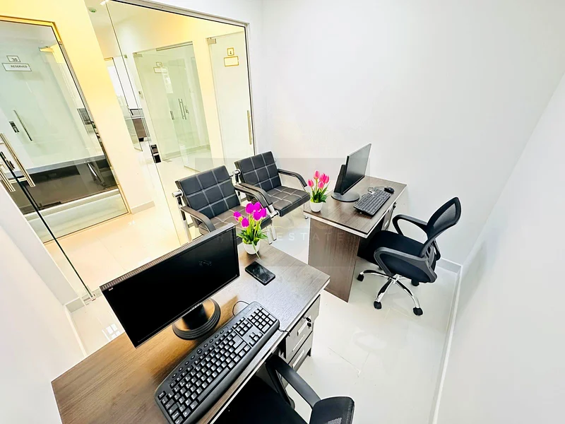 Fully Fitted Office | Free Utilities | Bank Account Assistance |63619929424771111