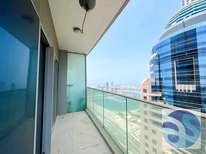 سوبر واسعة / منظر المارينا والنخيل / تشطيبات رائعة63777432297602110