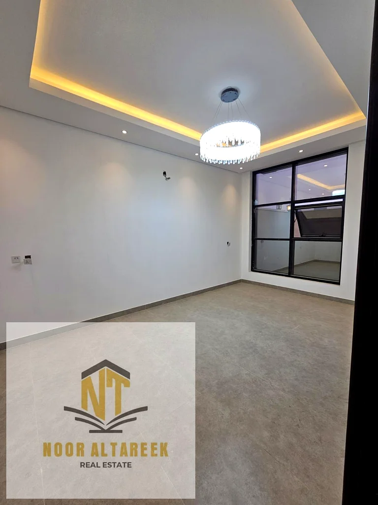 Would you like to own a townhouse in Al Helio 2, Ajman, with a distinguished area and location, consisting of 5 master bedrooms, a kitchen, a preparat63899002505089112