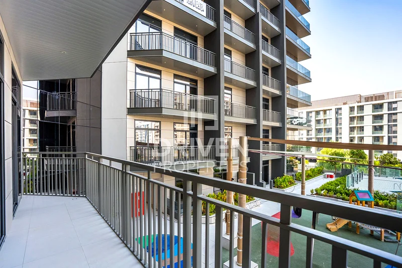 Brand New Unit | Pool View | Exclusive | Vacant63765382754307111