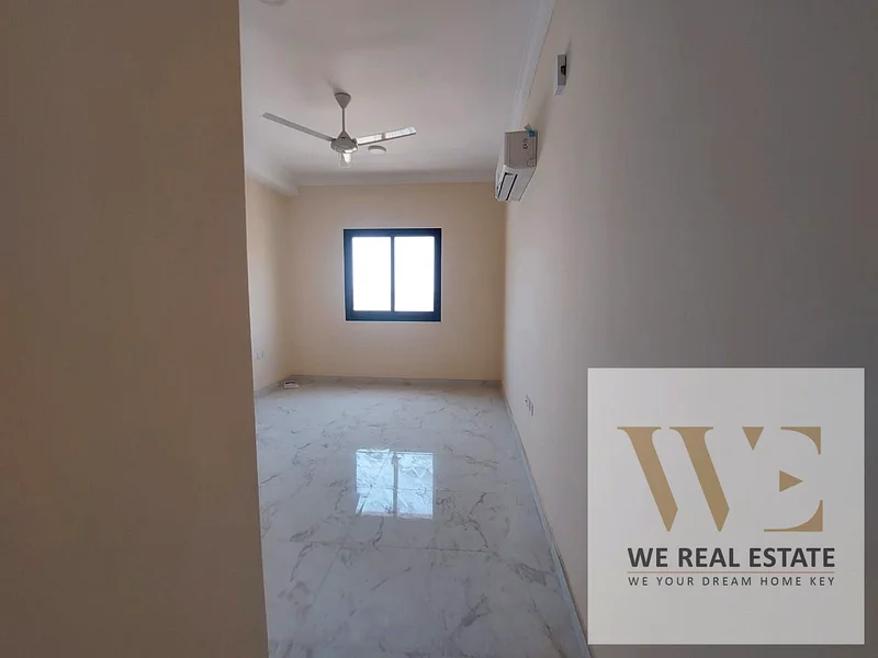 شقة بغرفة نوم واحدة للايجار في الجرف الصناعية 3 مبنى جديد بالكامل أول مستأجر غرفة نوم رئيسية ببلكونة قاعة واسعة مطبخ مغلق كبير مكيف مركزي63713048836994110