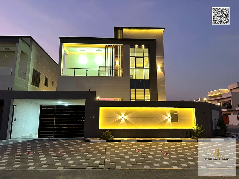 For sale, a villa at a price including registration fees, water, electricity, and air conditioners. Ownership is negotiable. It has a large courtyard.63899554815362111