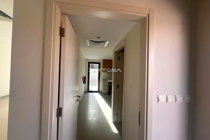 جديد بالكامل | تخطيط واسع | فيلا شبه منفصلة63612099270657114