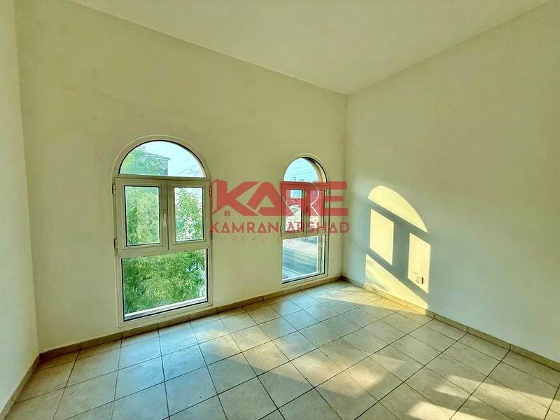 Spacious Unfurnished Studio Close To Metro Station63807903870081112