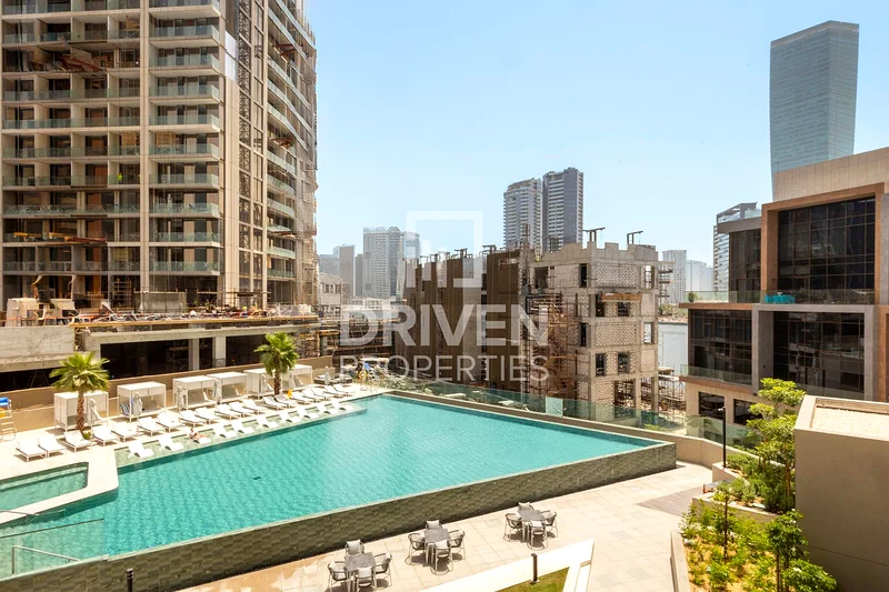 جديد بالكامل | إطلالة جزئية على برج خليفة | شاغر63792015927811111