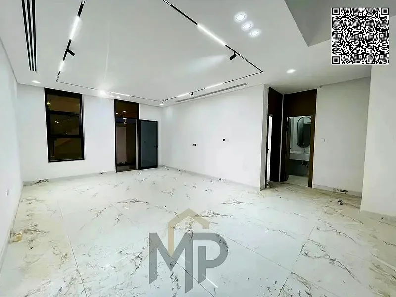 For sale, a corner villa in Al Helio 2 - Ajman, directly from the owner, in a prime location and excellent space. Registration fees included.63913993994754114