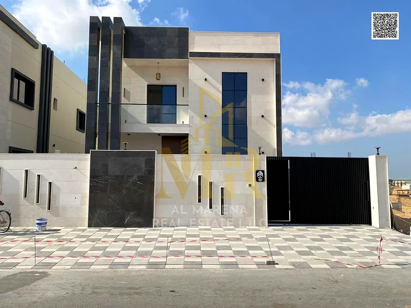 For sale - a luxurious villa with a swimming pool in a prime location in Ajman, high-end finishing, modern design, including registration and ownershi63914525027843114