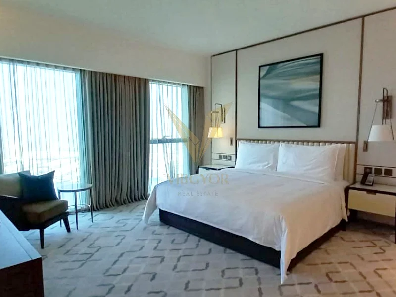 Luxurious 3-BR Apartment in Address Harbour Point64027893699587114
