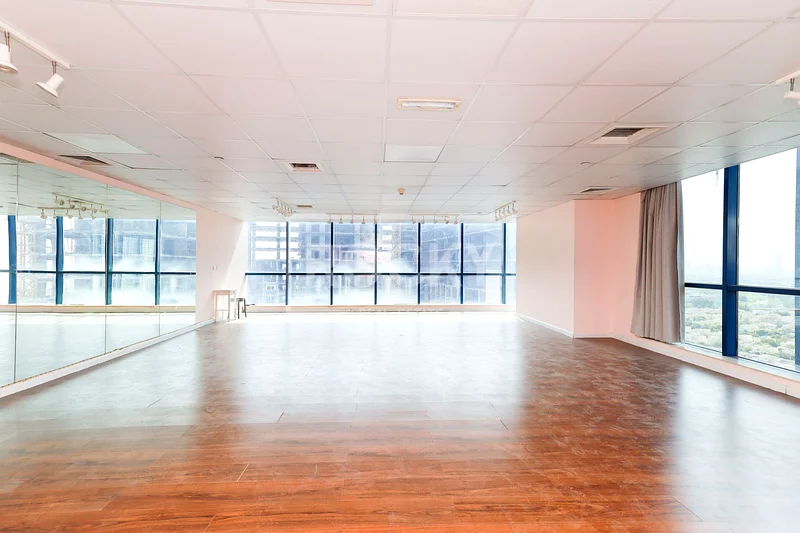 Vacant Now |Semi Fitted | High Floor | Lake View63623401936386111