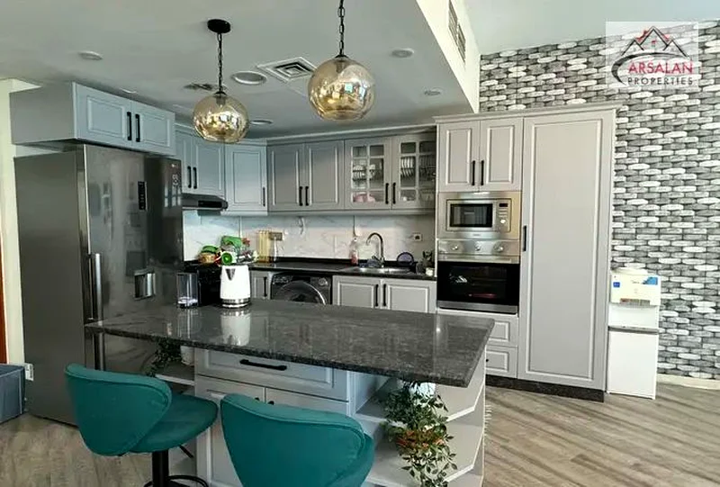Spacious 2-Bedroom | With Parking | Ready To Move✨64030080507010112