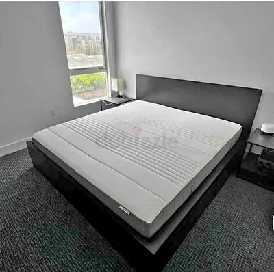 Malam king size bed 180/200cm bed with 2 storage drawers underneath and Ikea mattress