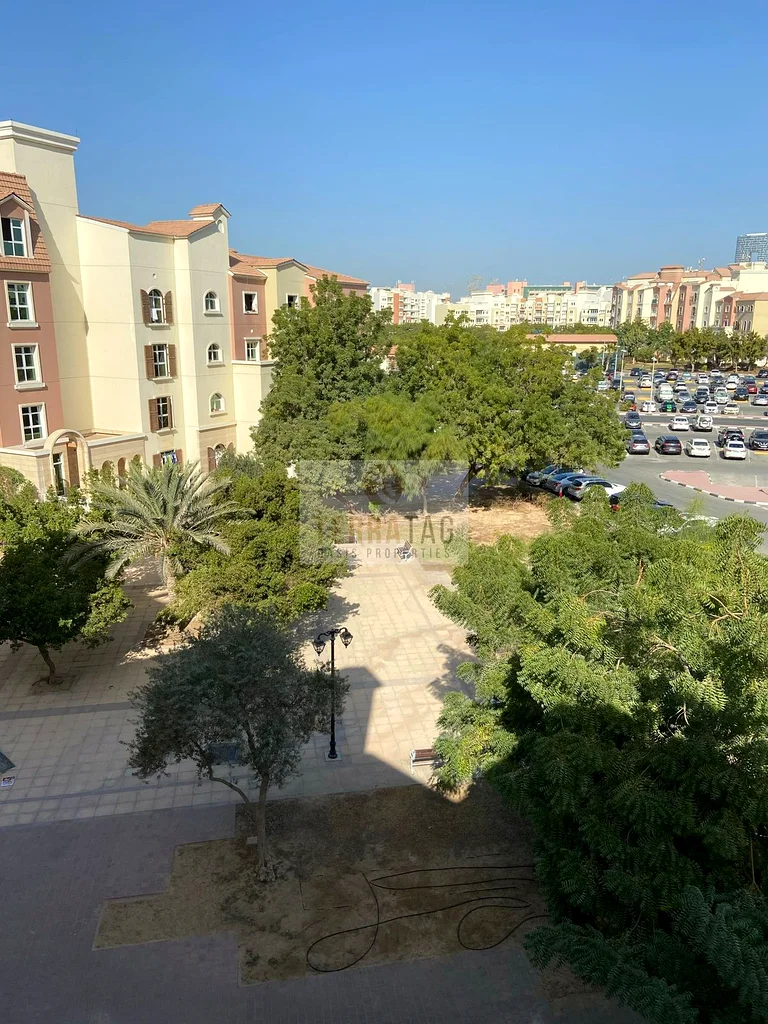 غرفة نوم واحدة//للبيع || بالقرب من المترو || إطلالة على الحديقة63936023210499110
