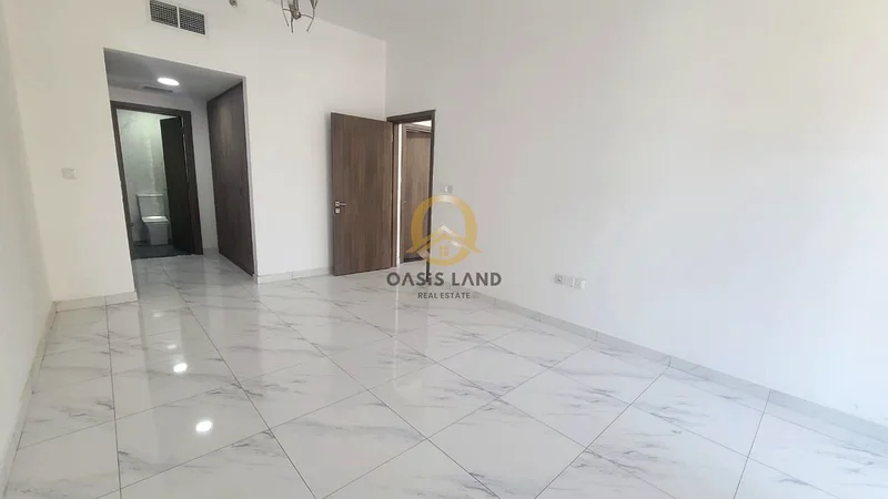 شقة فارغة من غرفة نوم واحدة | جديدة تمامًا | إطلالة على المسبح63778351119618113