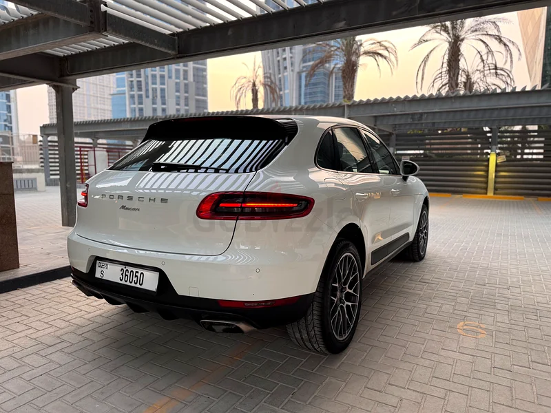 MACAN 2018 GCC 59,000km only63489035817346113