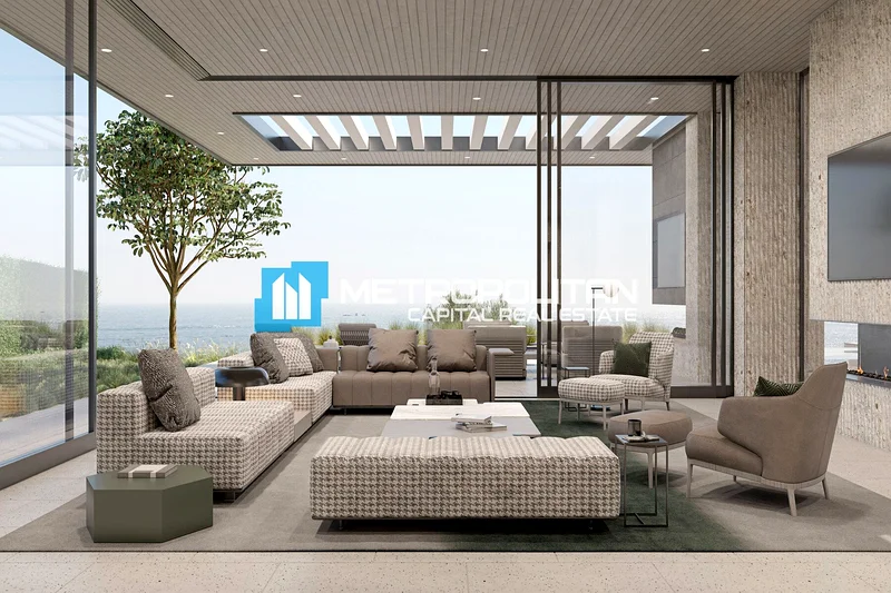 Resale 4BR w/ Balcony | Single Row | Private Pool63839537160449111