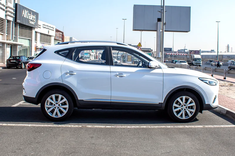 MG ZS STD-1.5L-2022-GCC-UNDER WARRANTY-0% DOWN PAYMENT-FINANCE 5 YEARS-076363490884287234113