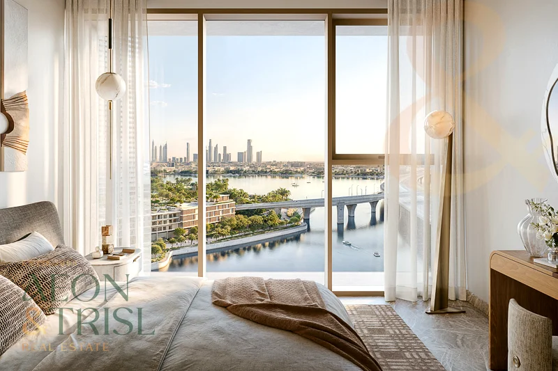 Waterfront Luxury | Palace Branded | Creek Views64024508278017113