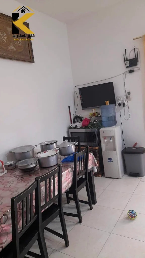 For Sale: Arabic-Style Residential Investment House – Prime Location  Location: Second plot from the main street   Area: 2,077 sq. ft.63888277928705114
