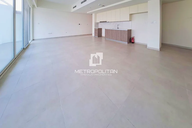 PROPER SINGLE ROW| PRIVATE UNIT | MULTIPLE OPTIONS63732391299330112