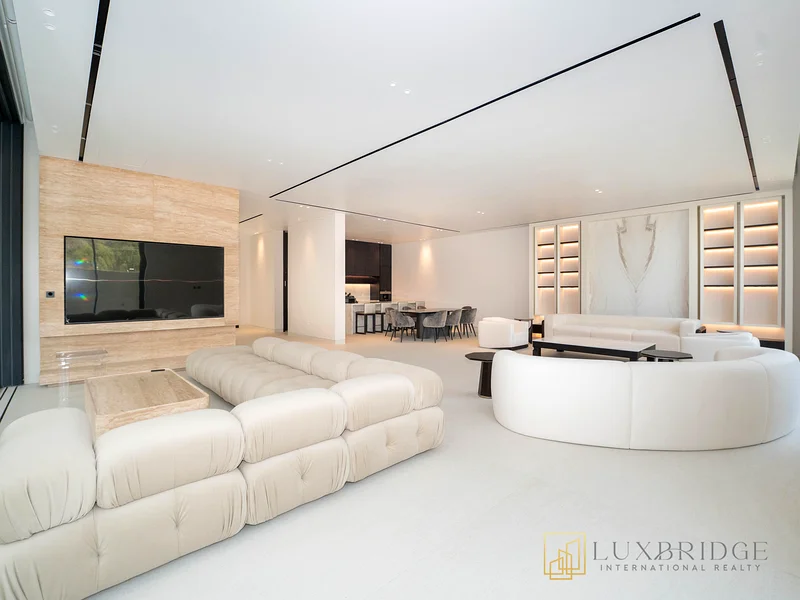 Elegant Villa | Spacious Layout | Exclusive63931593181187111