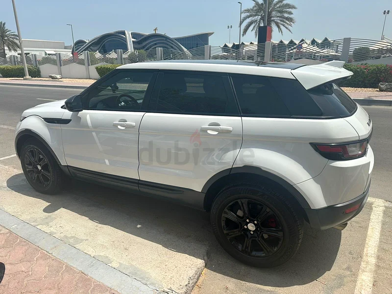 رينج روفر إيفوك63482718675842112