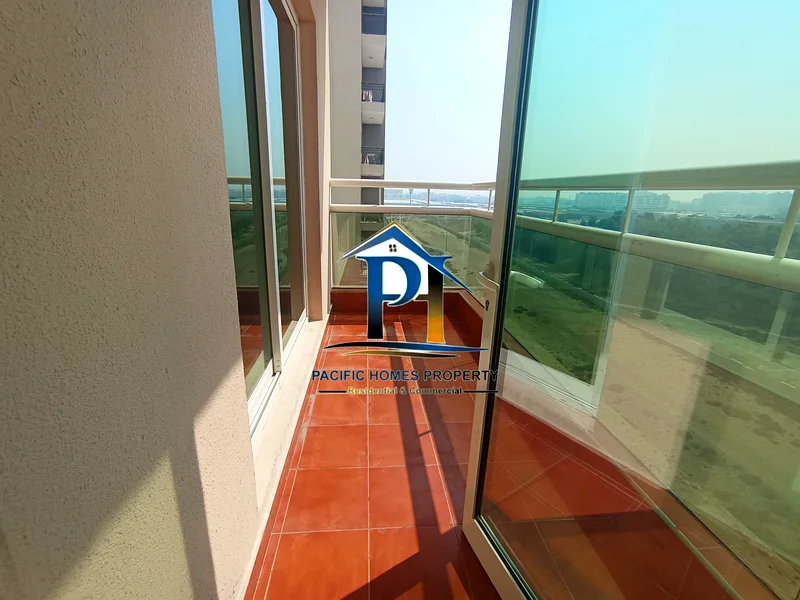 🏞️ Near pond 🏞️ park 🏞️ 3bhk available gym pool  and all facilities Rent 82k63756975468929111