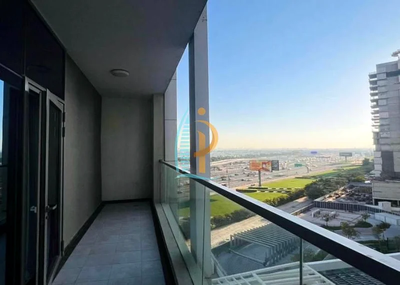 High floor | Vacant | Well maintained63792779244801111