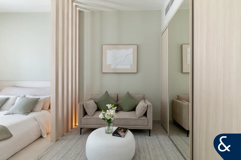 Vacant Now | Extended Terrace | Upgraded63753557868546114