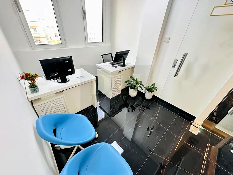 Modern Office | Free Utilities | Bank Account Assistance |63620023686657113