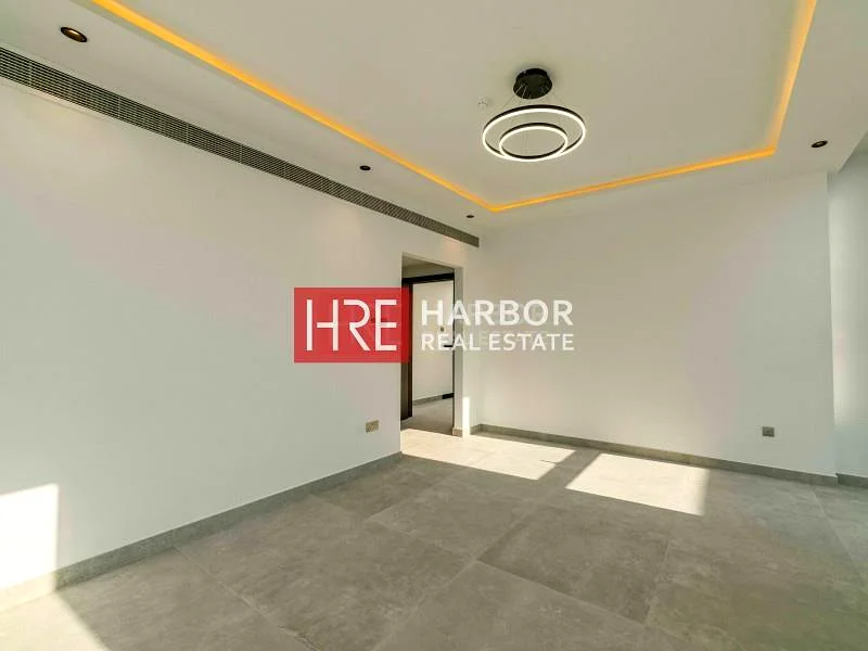 Up to 12 Cheques | Private Pool | Near MOE63743507794818114
