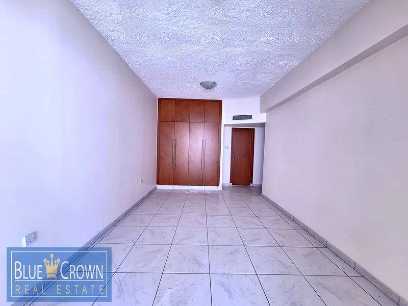NO COMMISSION !! SPACIOUS 3BHK !! HUGE TARRACE BALCONY63767647178241113