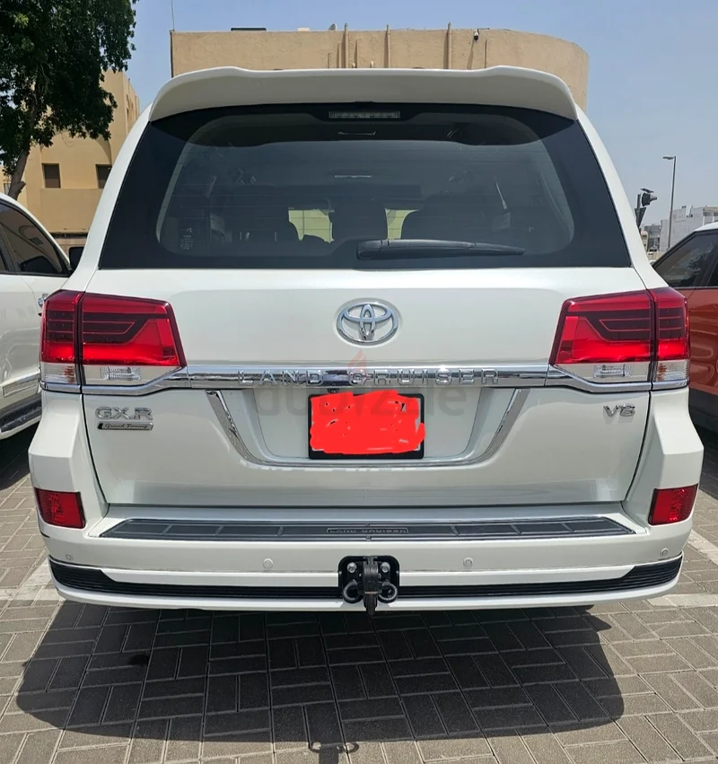 2021 Toyota Land Cruiser GXR V8 Grand Touring, GCC Specifications, agency services, Paid Service63484570439554113
