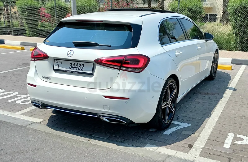 2019/ A200/ AMG/ GCC/ TOP OPTION/ 100% ORIGINAL PAINT/ FULL MERCEDES SERVICE HISTORY63488513349506113