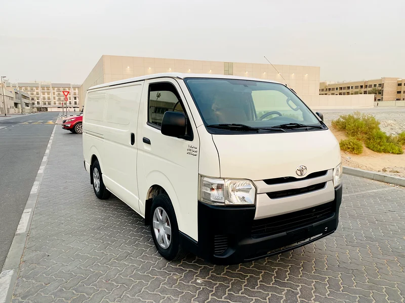 Toyota HIACE 2017 Van Cargo63484347784835111