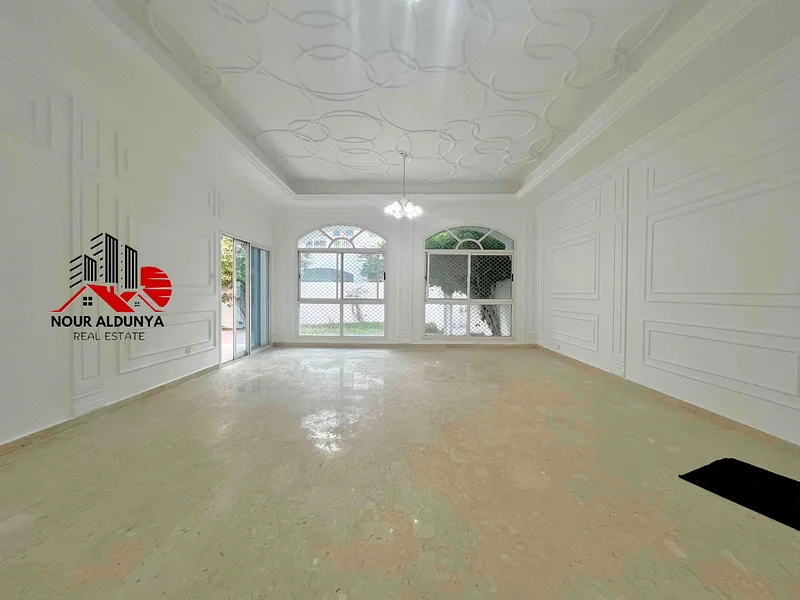 SPACIOUS 4BHK + MAID ROOM + HUGE GARDEN = COMPOUND VILLAS AVAILABLE FOR FAMILY'S IN AL SAFA 2 DUBAI   NEAR AL SAFA PARK63724888907138112